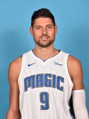 半场战报：博洛尼亚0-0布兰，里科吉安尼斯染红