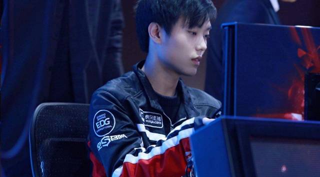 纳格尔斯曼谈征召萨内：他在欧冠和土超表现得很好