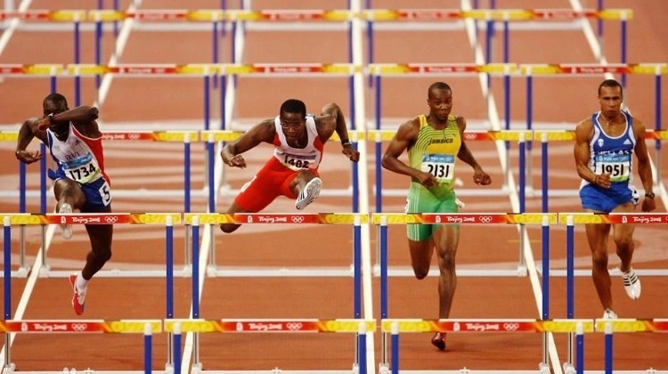 扑克后期如何避免大错（牌局后期如何避免重大失误）