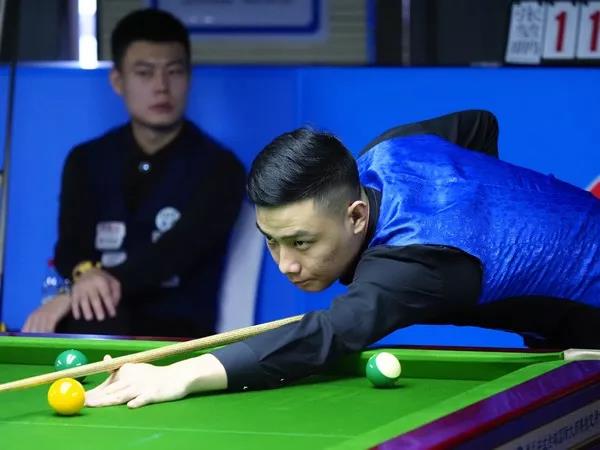 对任何一名 对任何一名